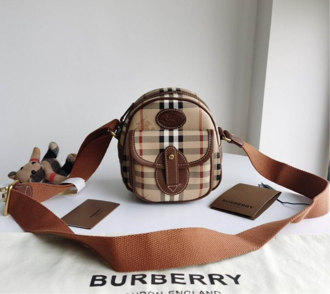 Burberry saddle bag