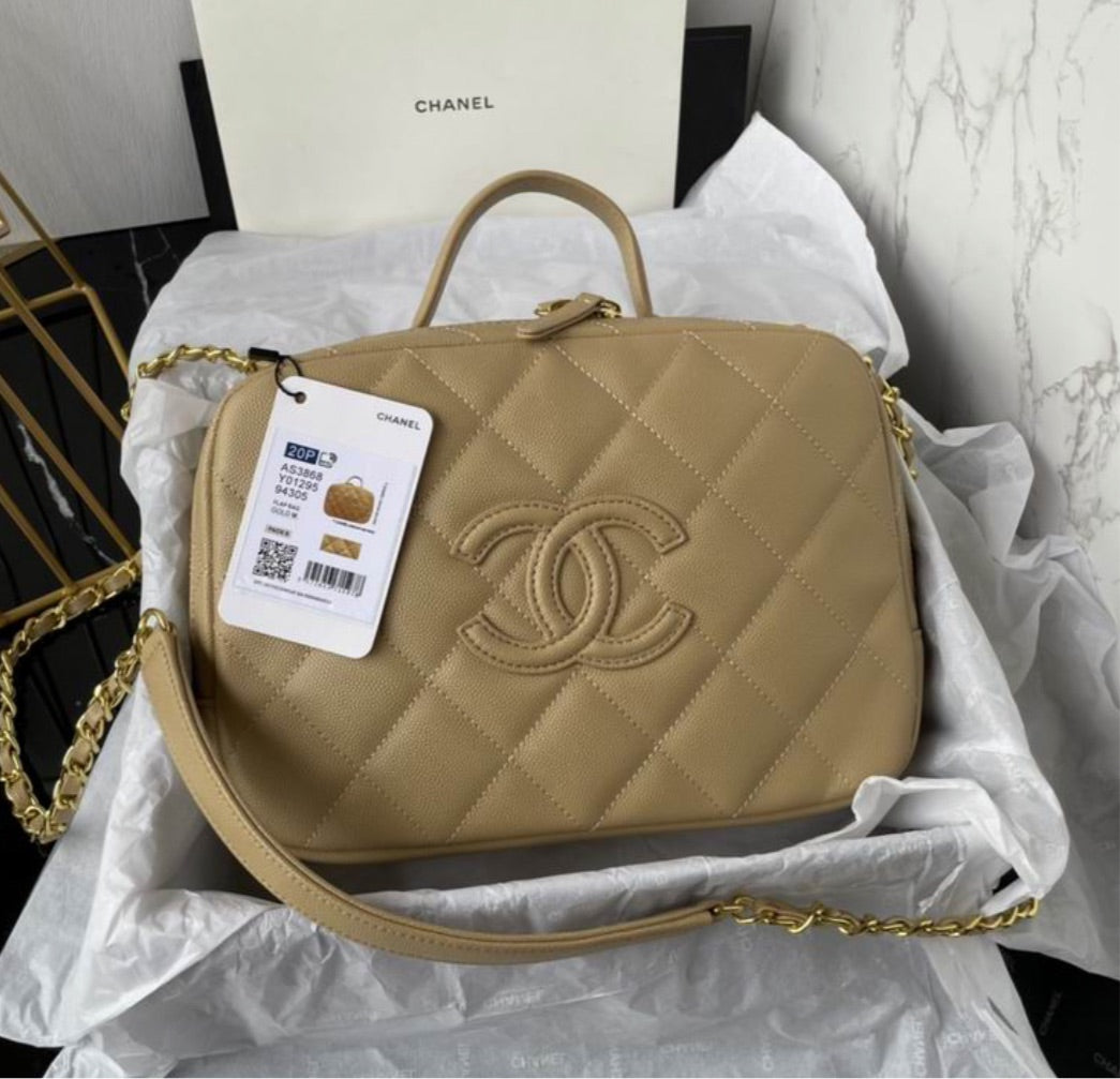 Light coco Chanel new handbag