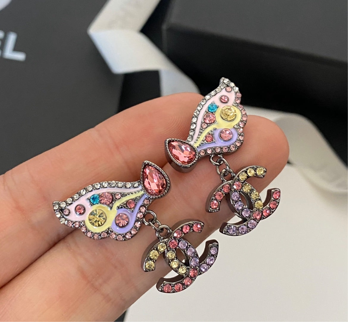 Butterfly Chanel woman earring