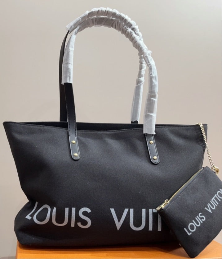 Louis V woman shoulder bag