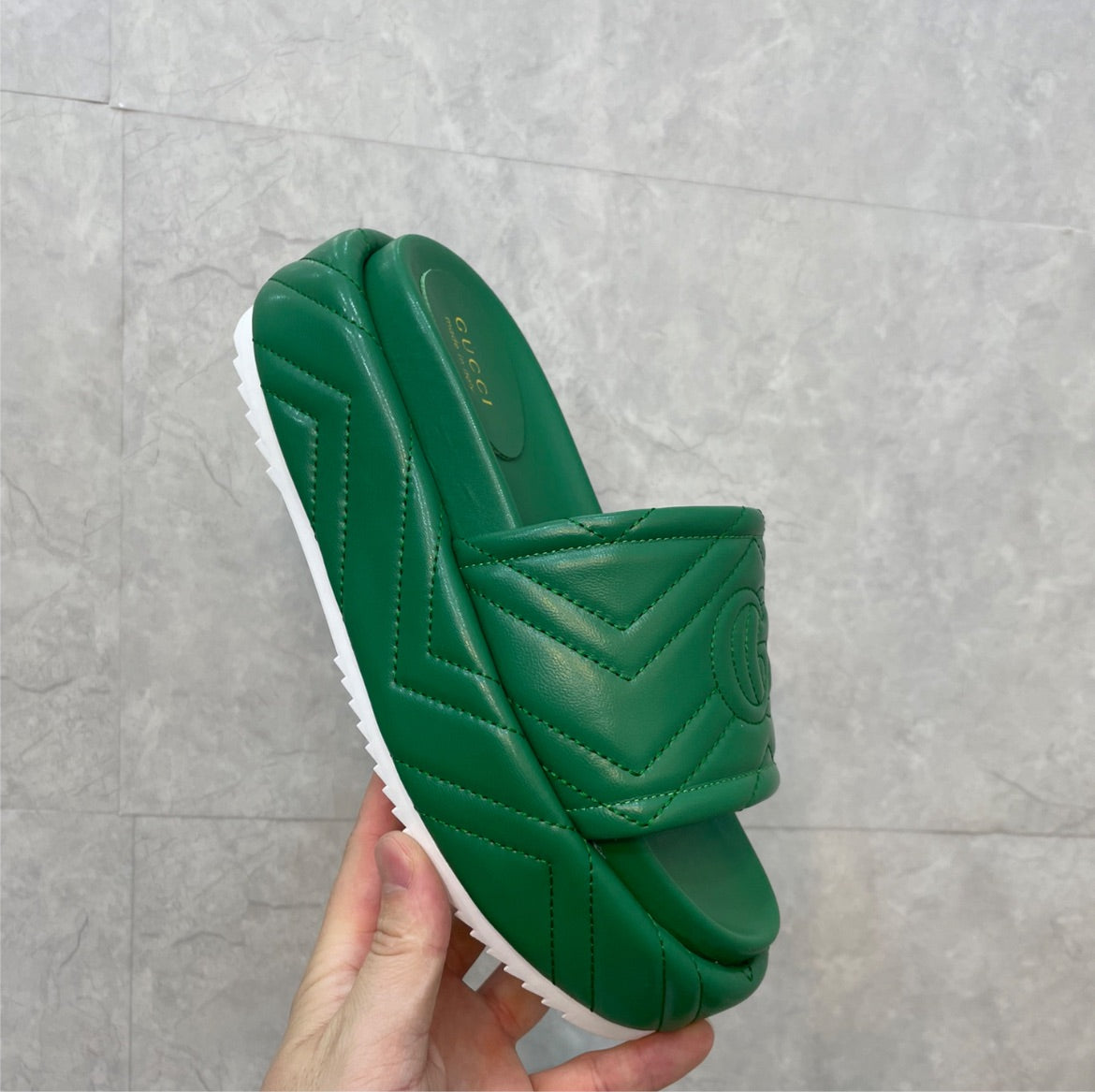 Soft leather Gucci slide sandal