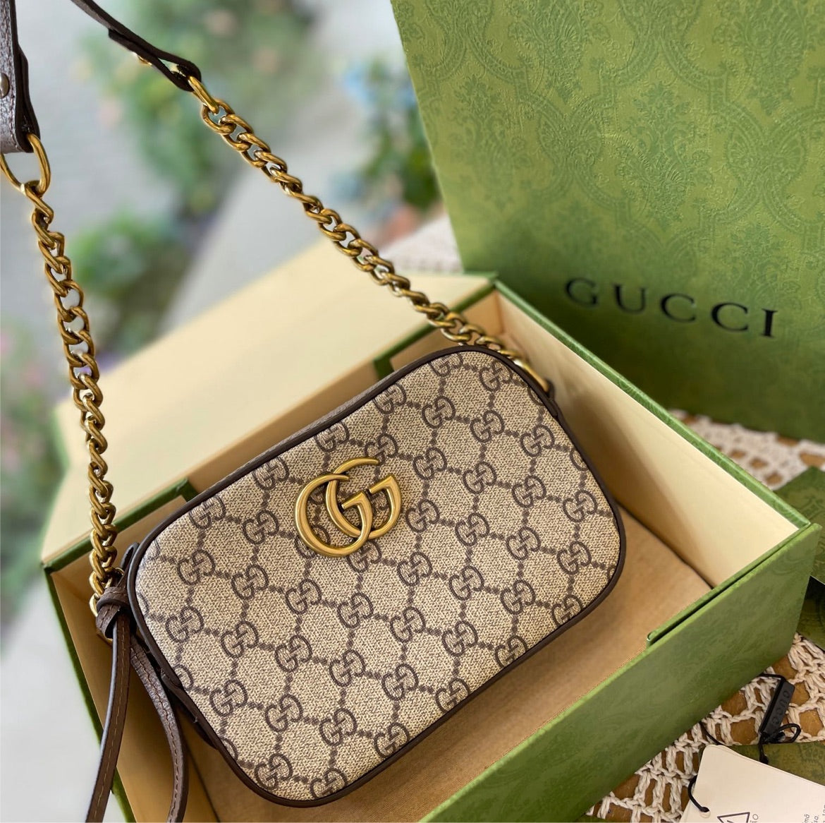 Woman Gucci crossbody
