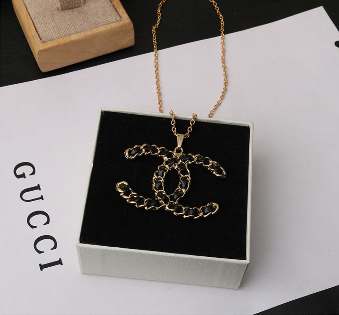 Woman Chanel necklace