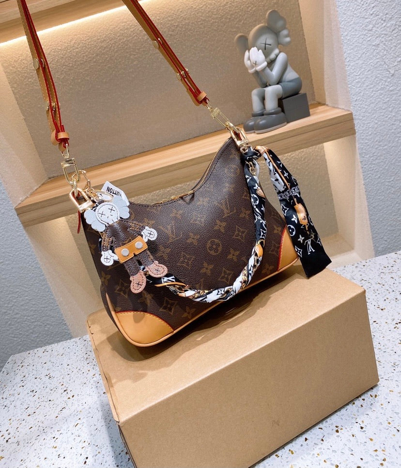 LV woman new shoulder handbag