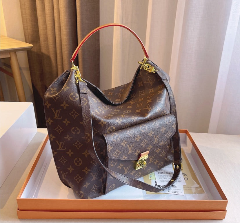 Brown leather large handbag