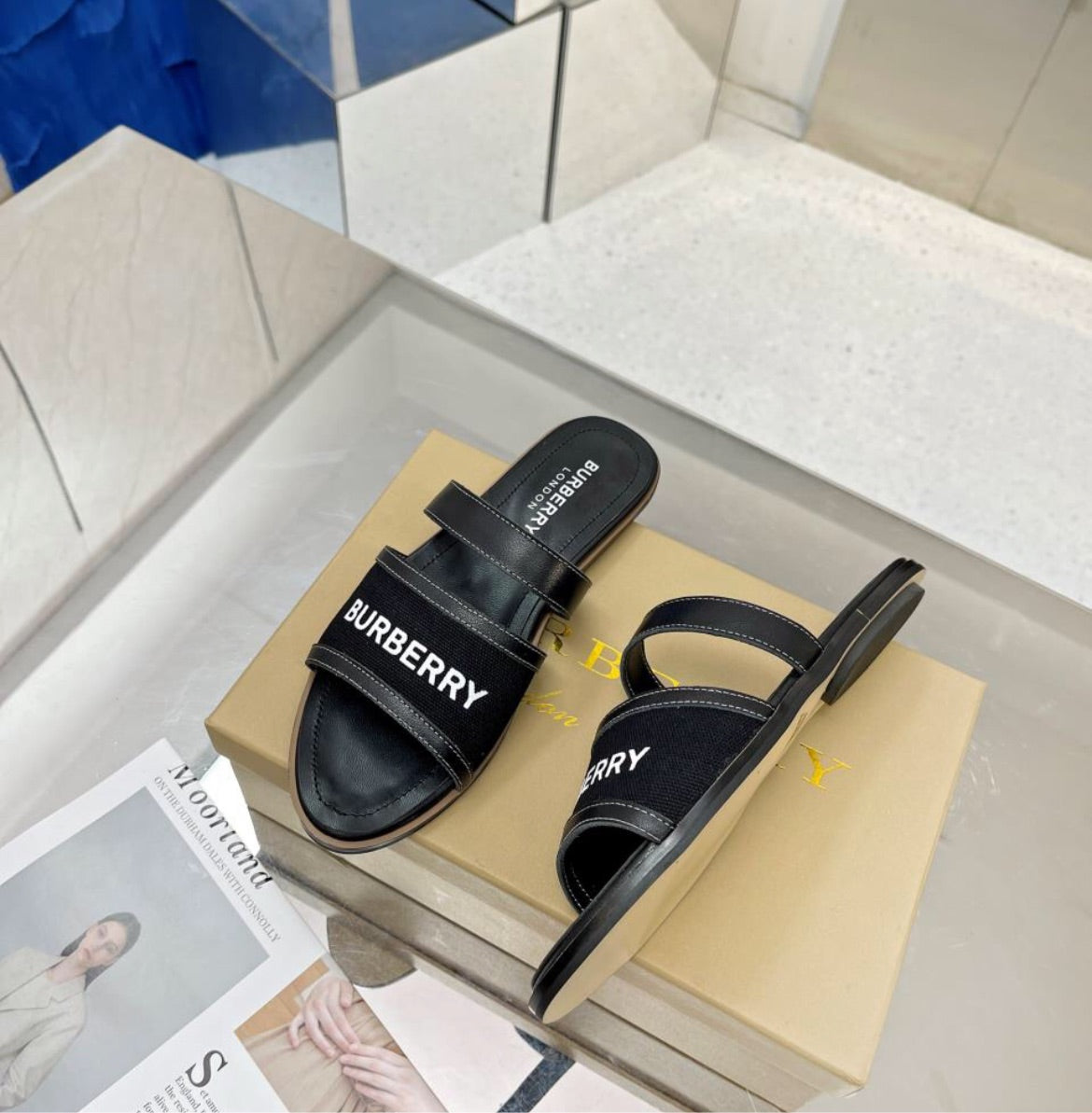 Burberry woman sandal