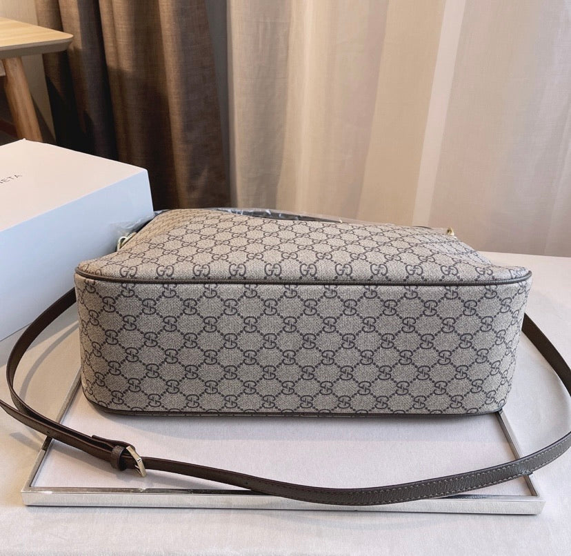 Gucci woman shoulder handbag