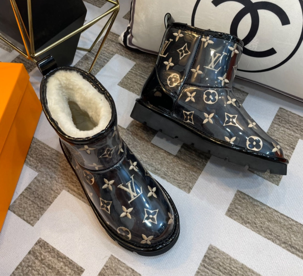 New LV woman boots