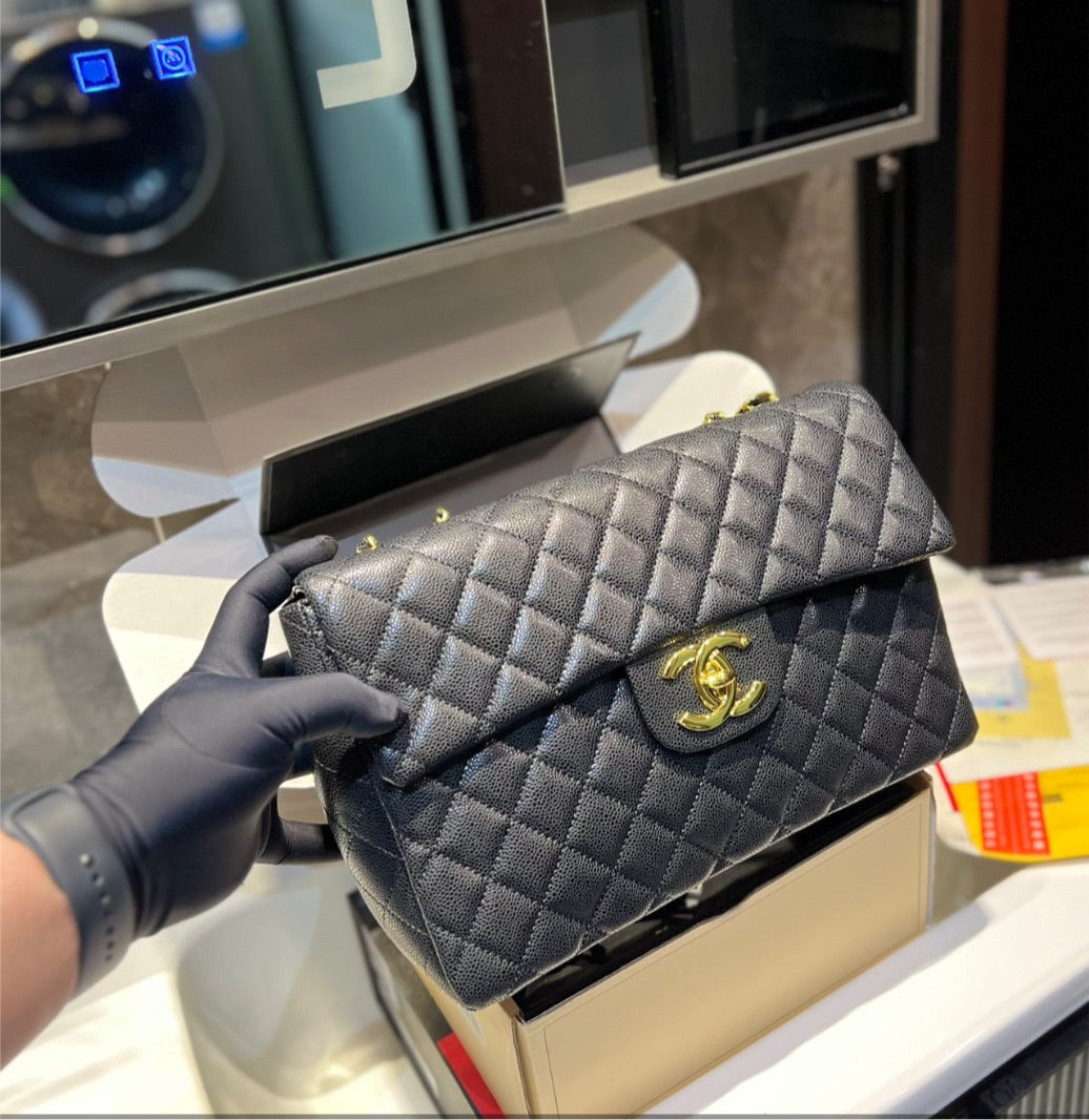 Woman Chanel new handbag