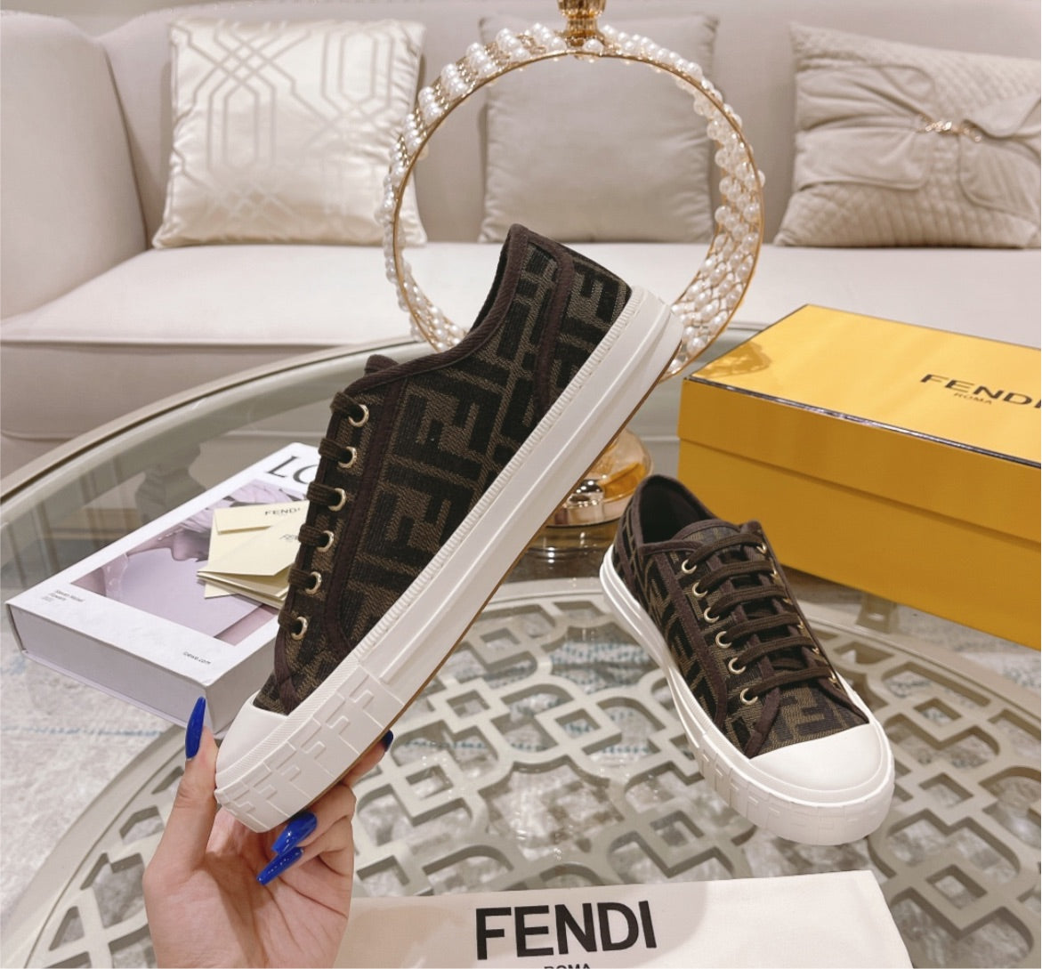 Brown Fendi woman sneaker