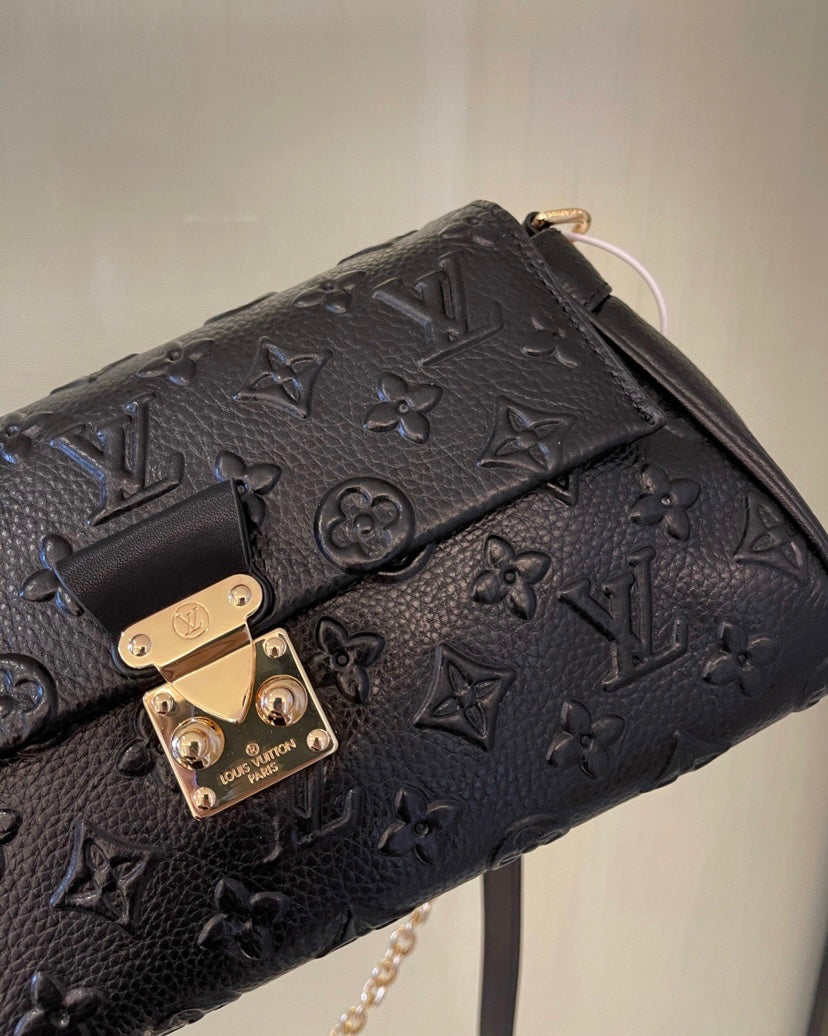 New LV a woman handbag
