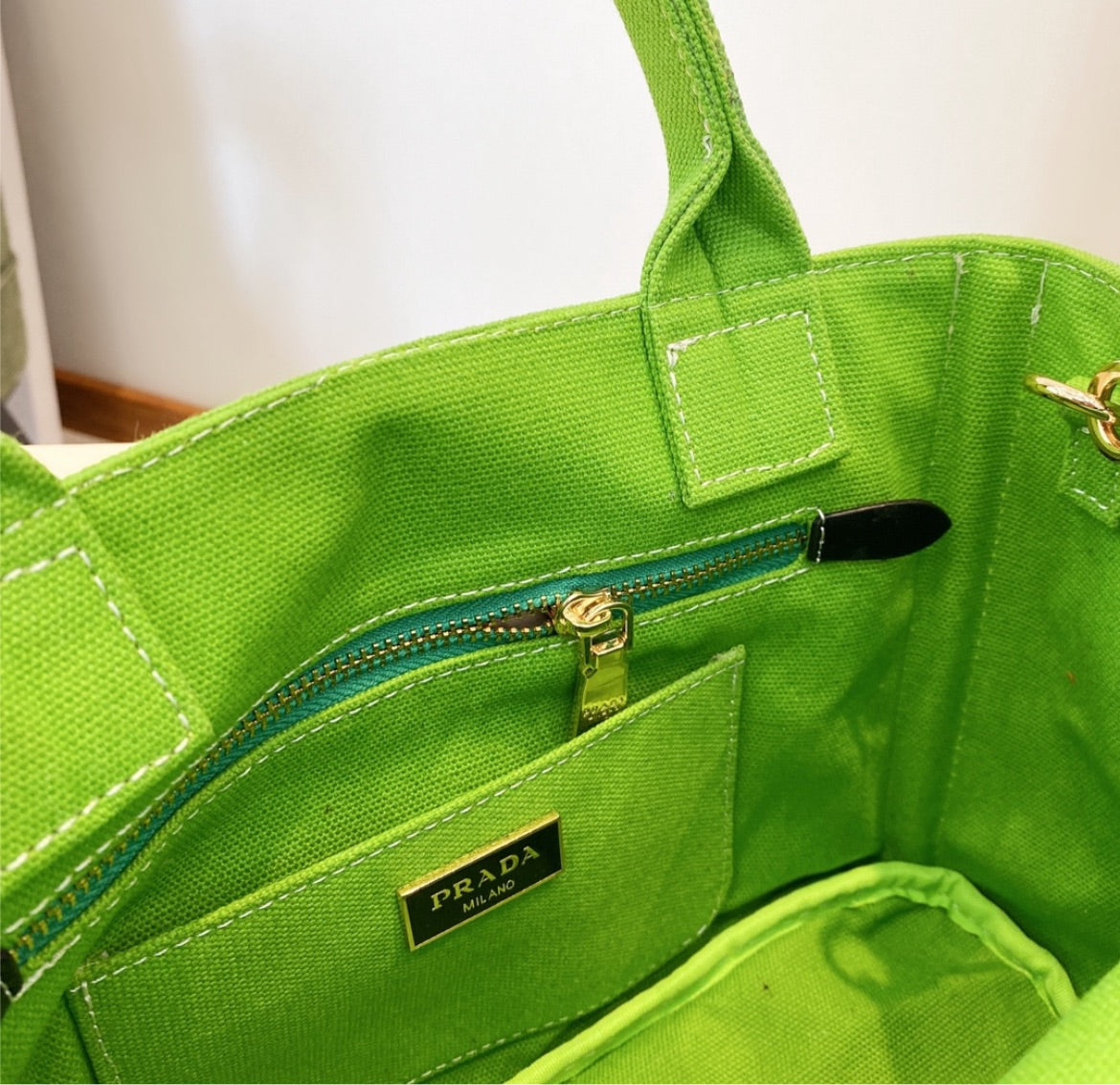 Prada woman shoulder handbag