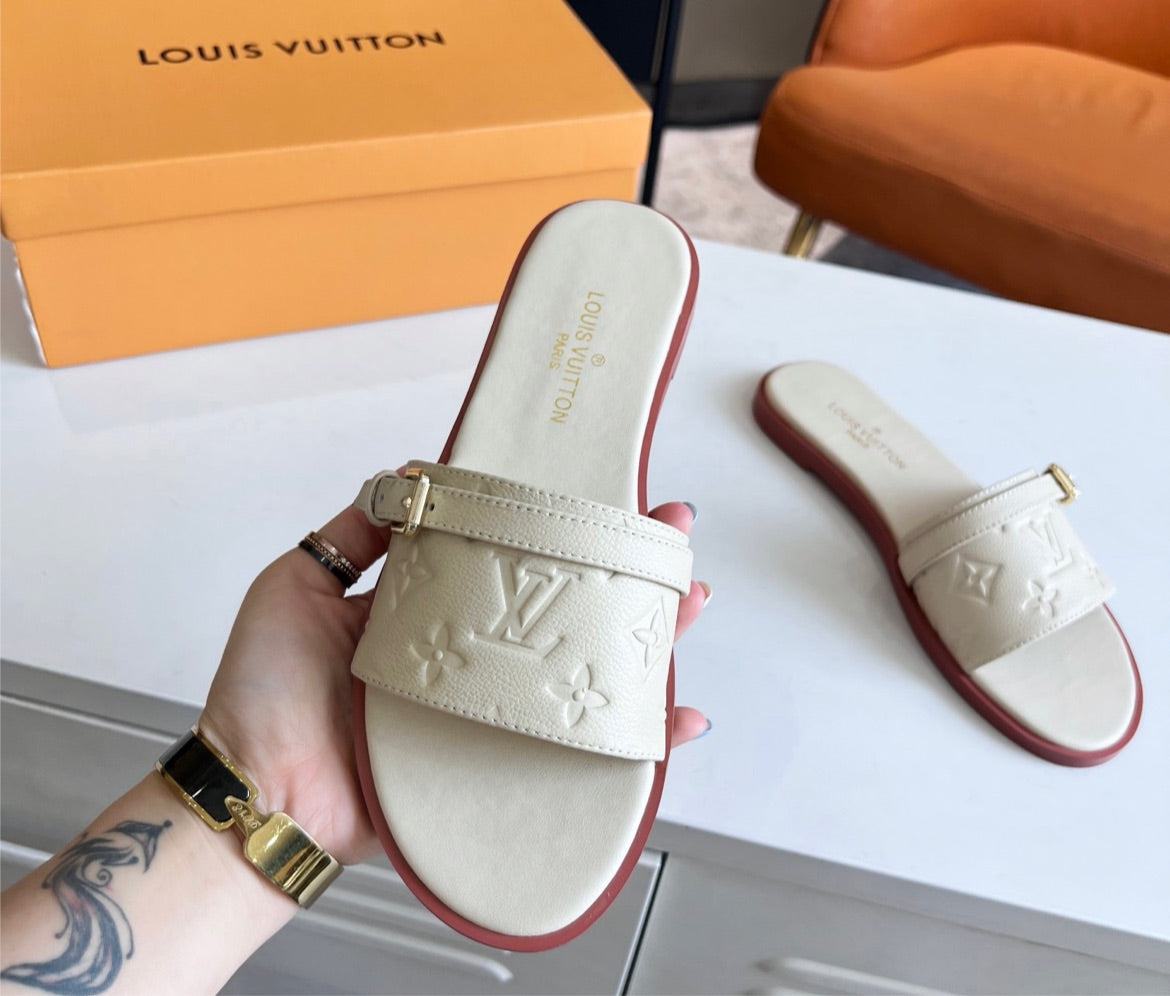 Woman LV sandal