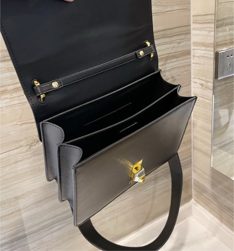 NEW fendi 2021 Ladies handbag