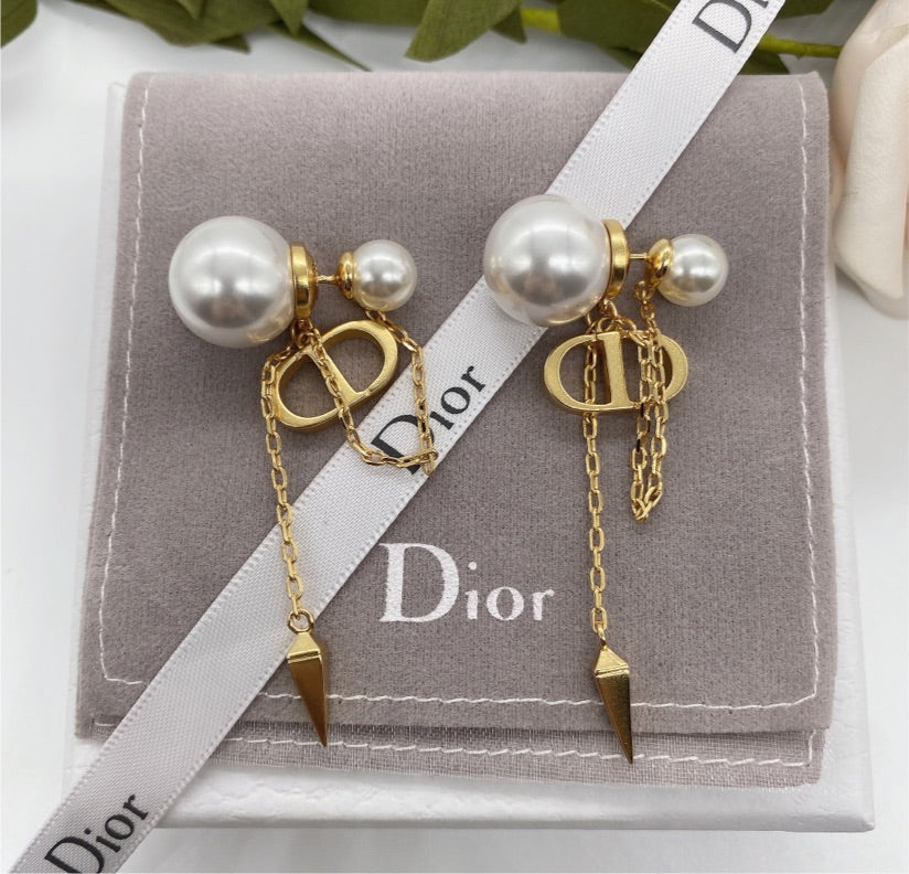 Dior pearl Gold plated earrings