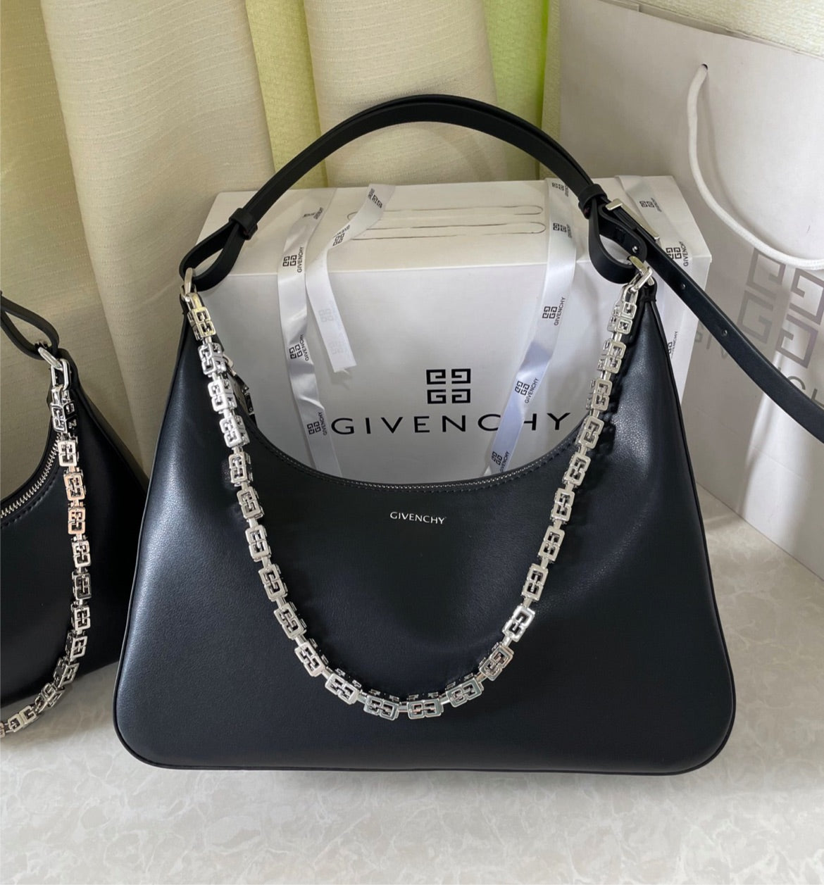 New Givenchy woman shoulder handbag