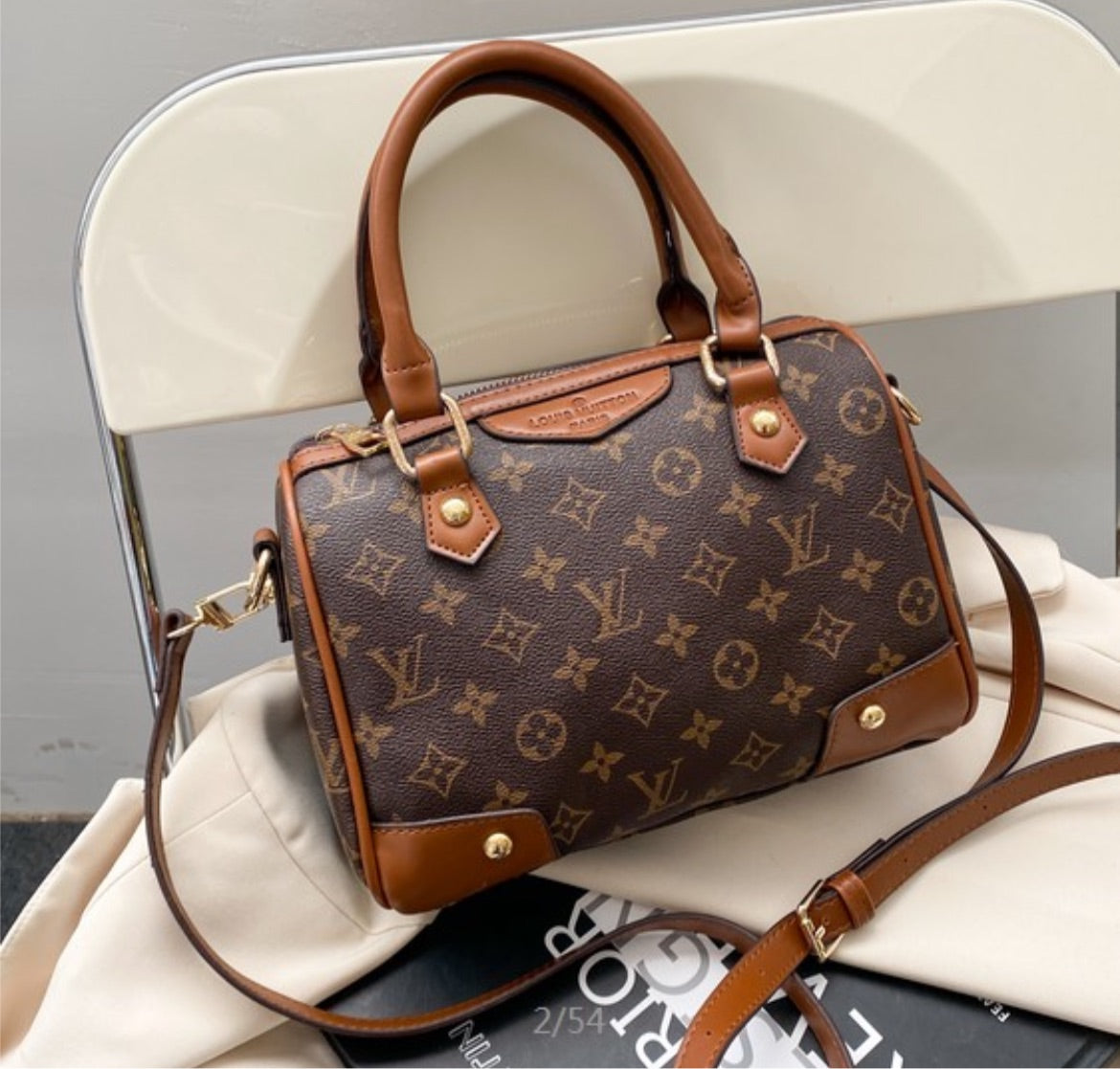 SALE ! LV woman shoulder handbag