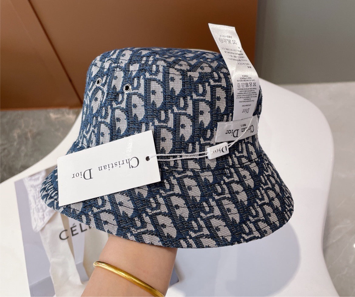 Dior woman new hat