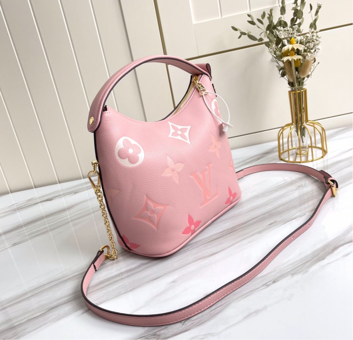 Pink woman LV a shoulder handbag