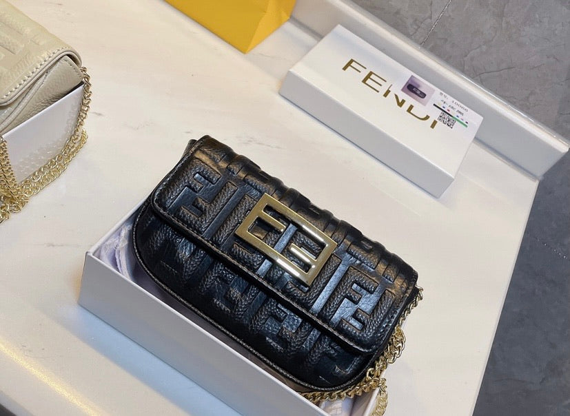 Fendi new 2021 Trendy ladies Handbag