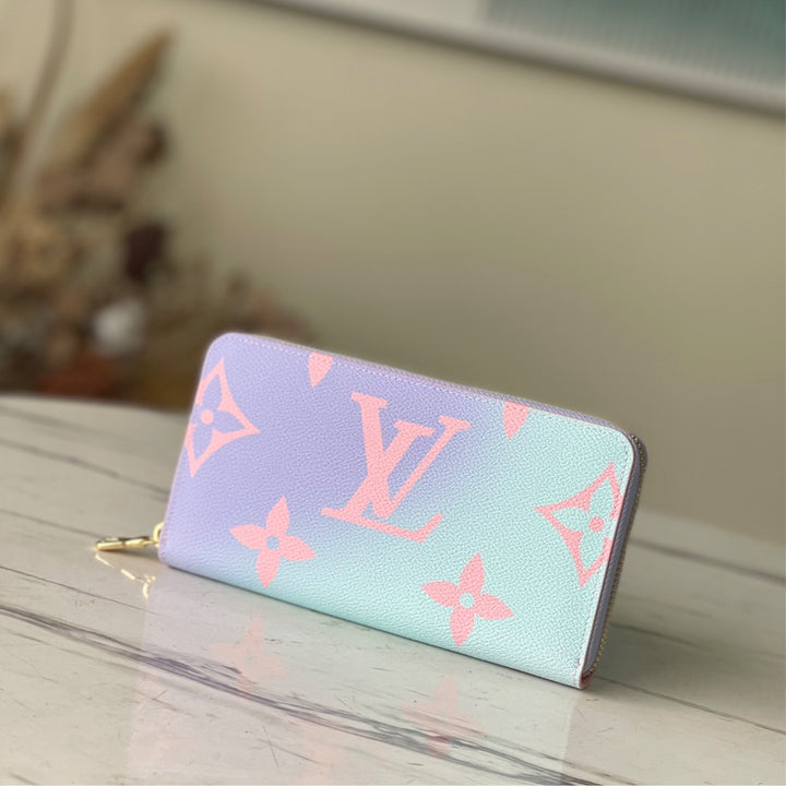 New LV wallet