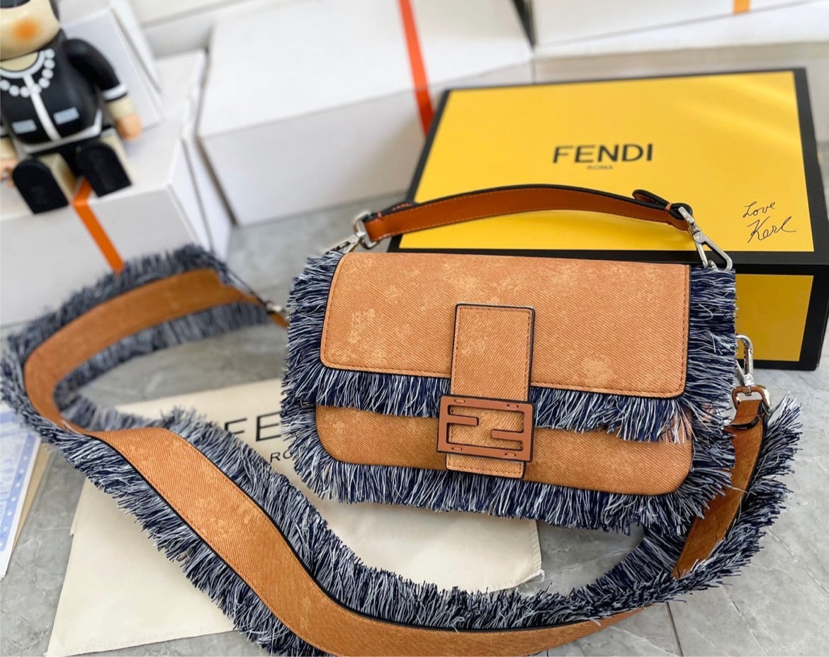 New Fendi woman shoulder handbag