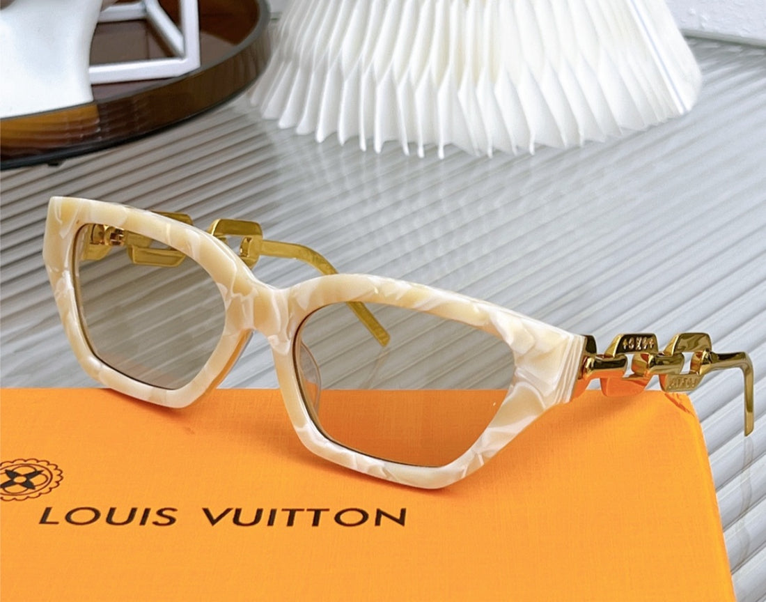 New LV woman sunglasses