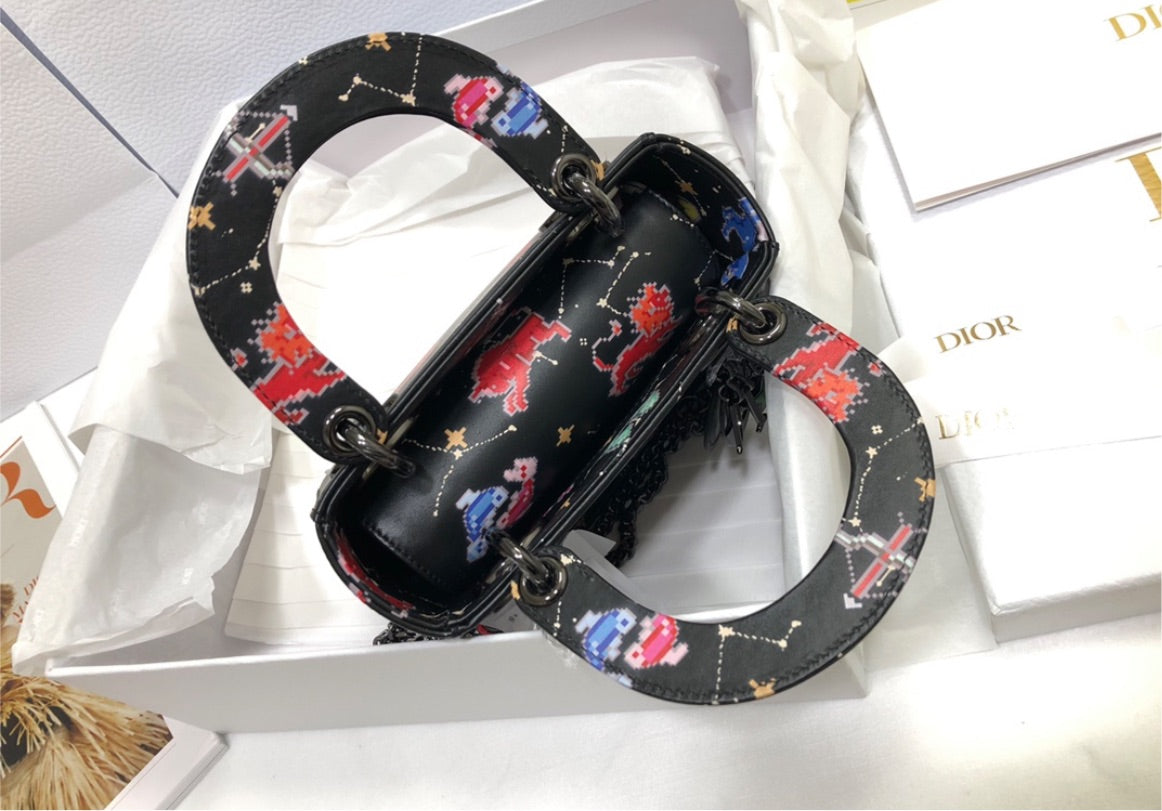 Woman new Dior black handbag
