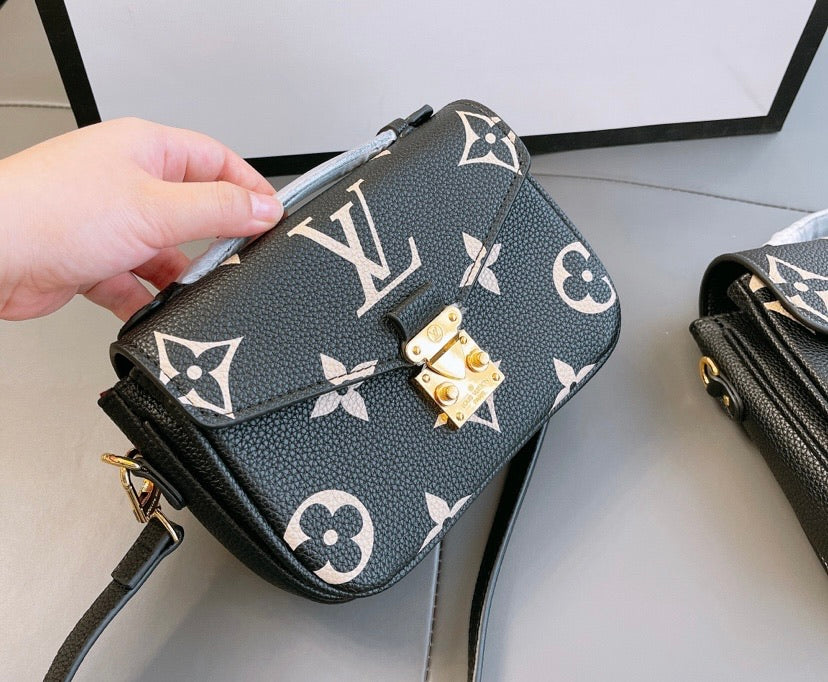 SALE ! LV crossbody/ shoulder ladies handbag