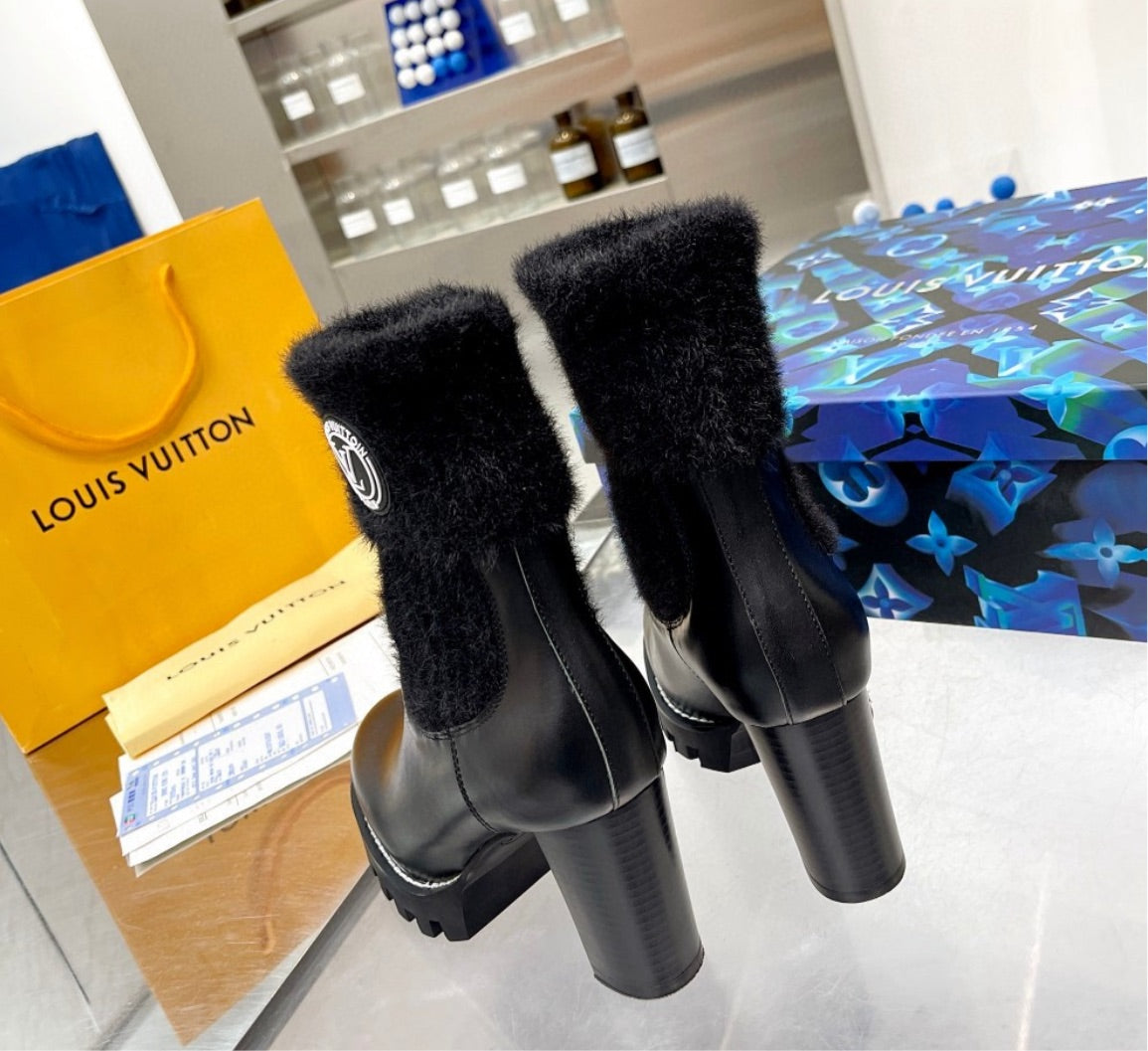 new Louis V woman boots