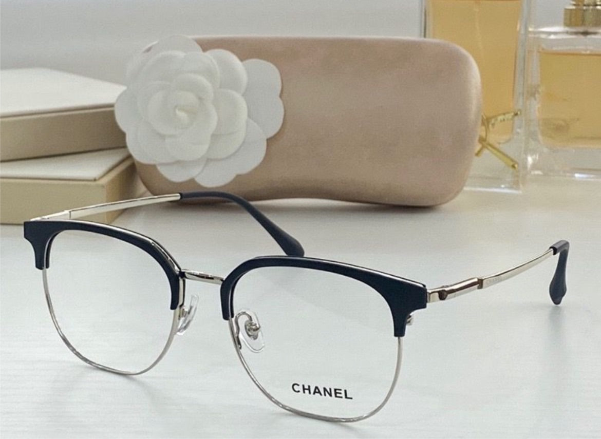 Chanel woman Eye wear
