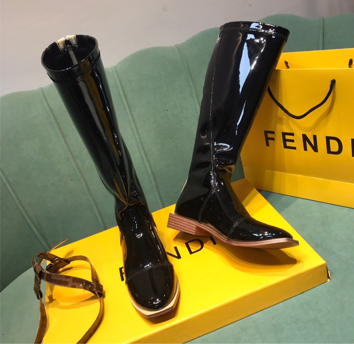 New 22 Fendi woman Boots