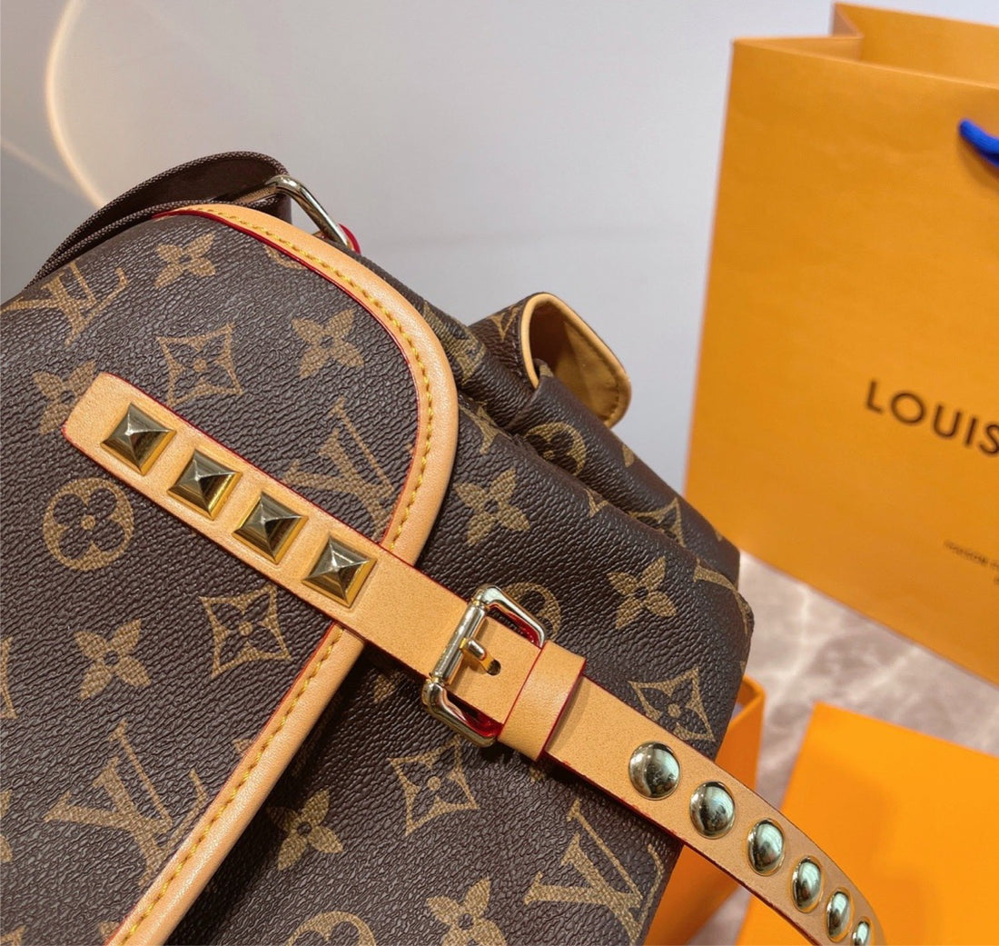 LV woman shoulder bag