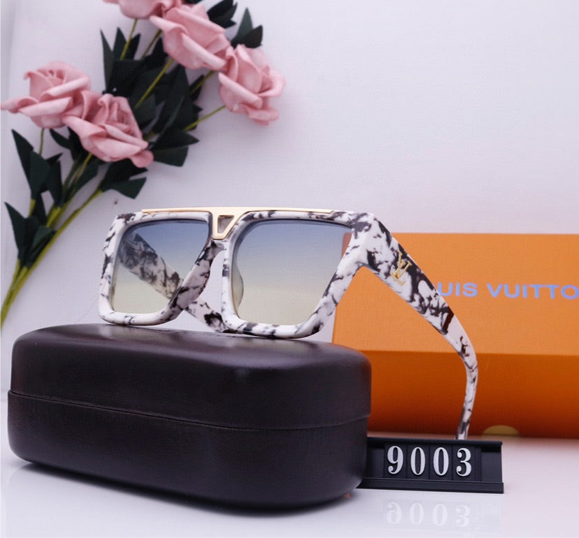 LV woman sunglasses
