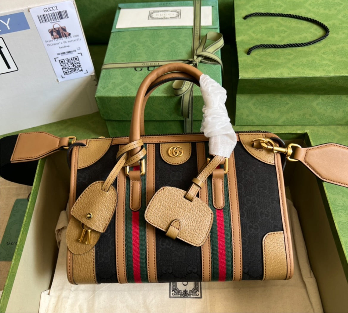 New Gucci shoulder bag