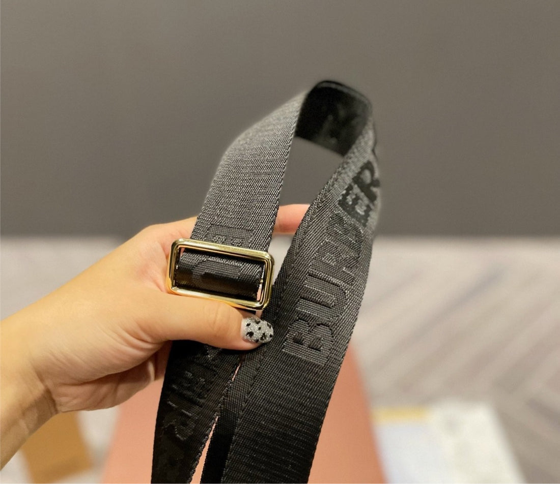 Burberry woman shoulder handbag