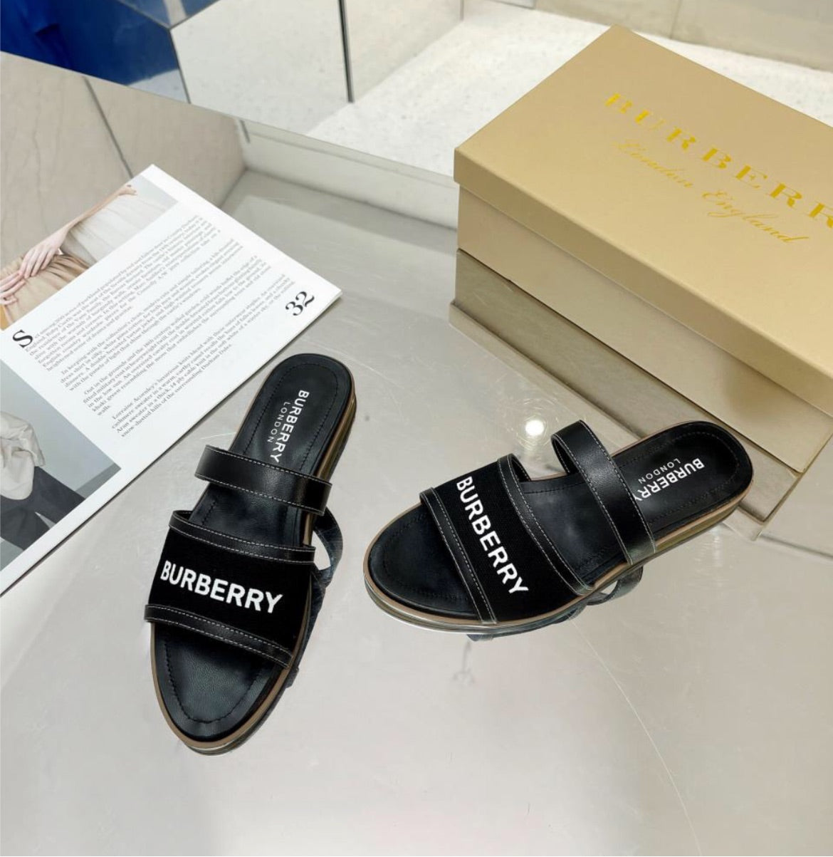 Burberry woman sandal