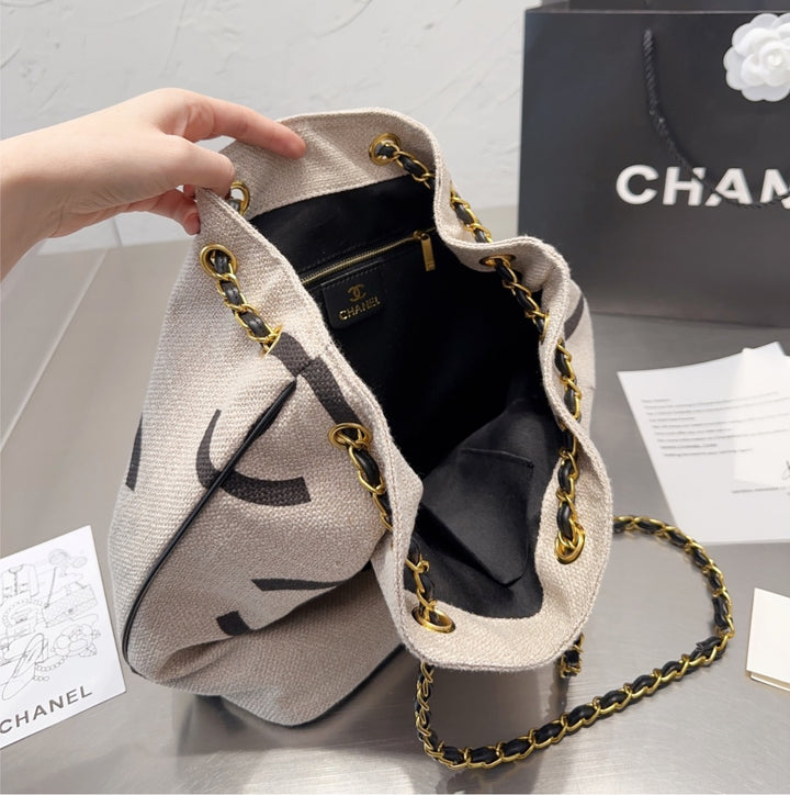 Big C’s Chanel woman shoulder handbag