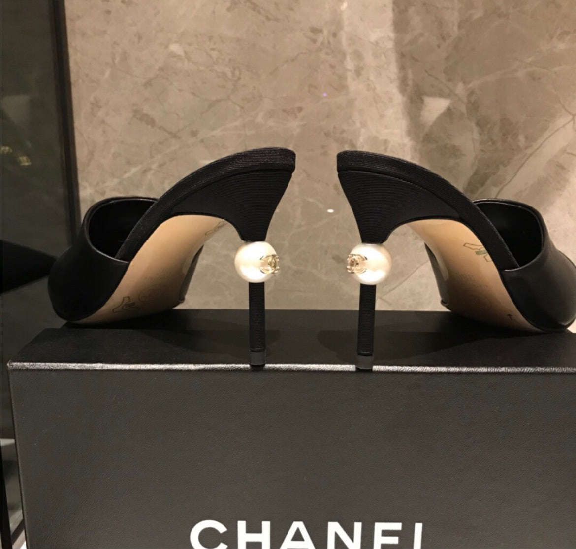 Black leather Chanel  shoes