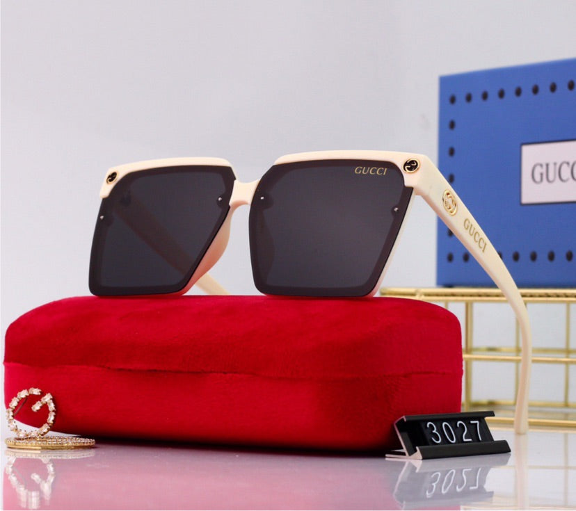 Gucci woman new sunglasses