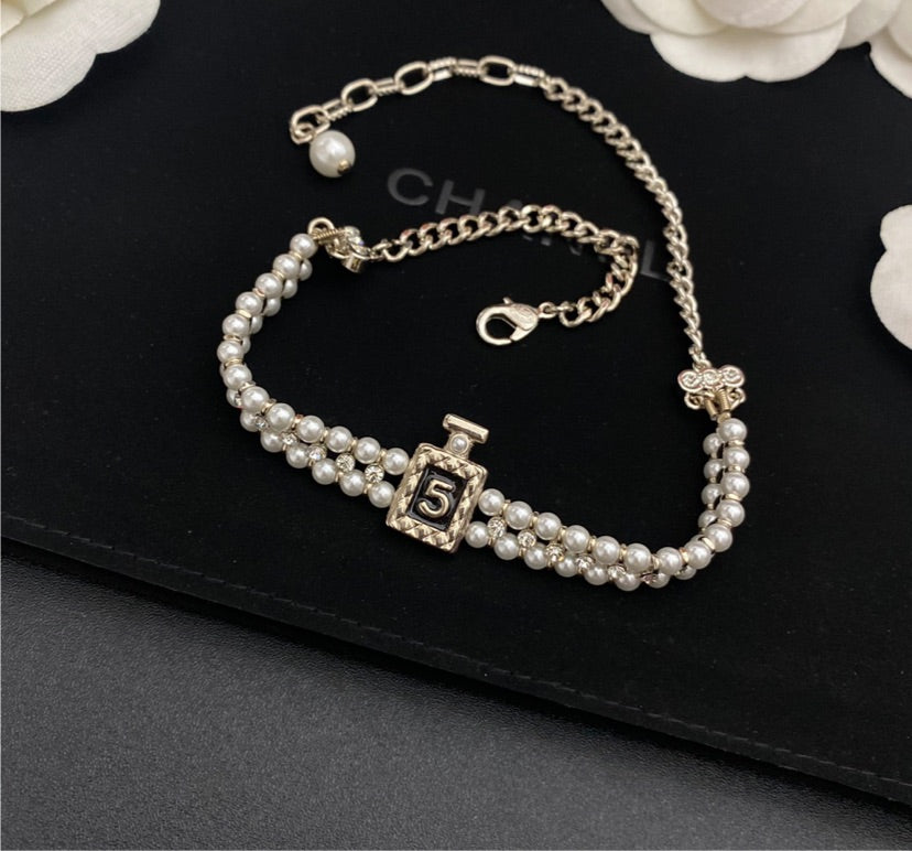 Chanel woman necklace