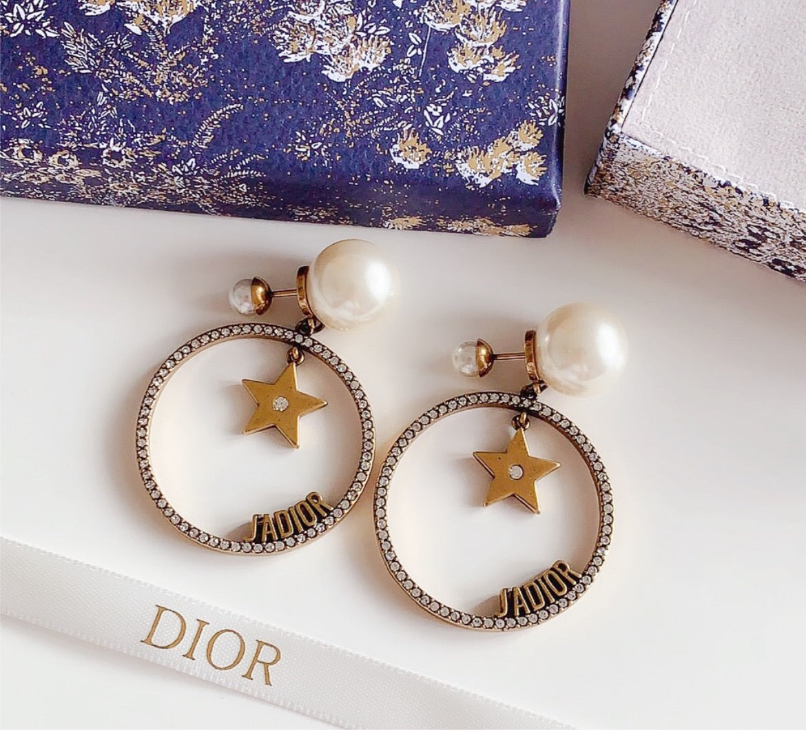 Dior woman earring