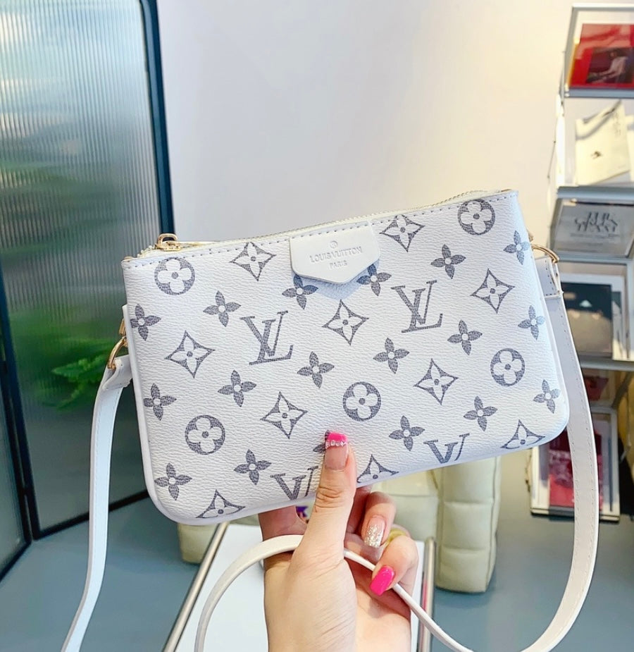 Woman LV crossbody handbags