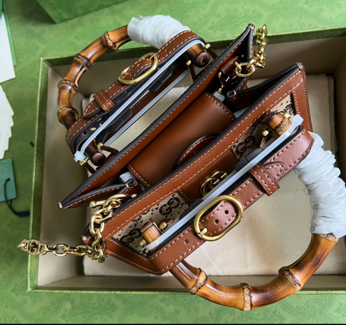 New Gucci woman shoulder bag