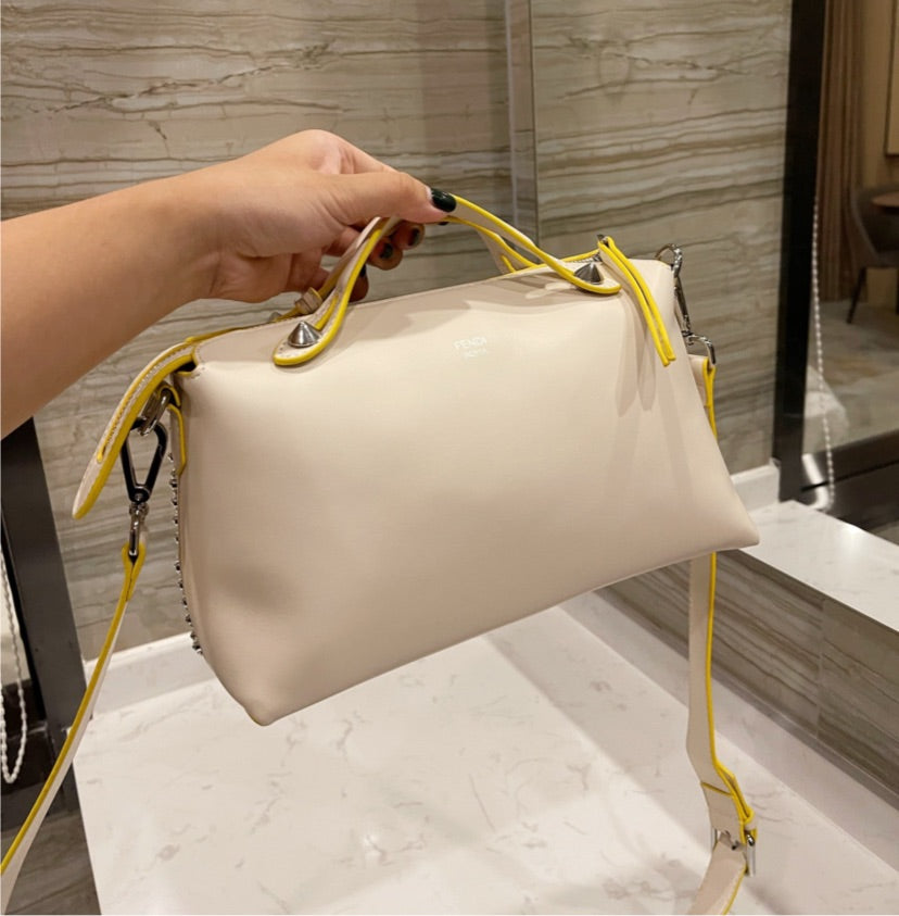 Leather woman Fendi handbag