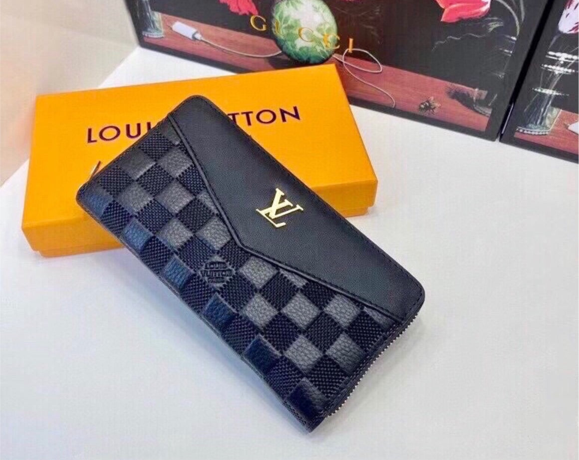 New LV black wallet