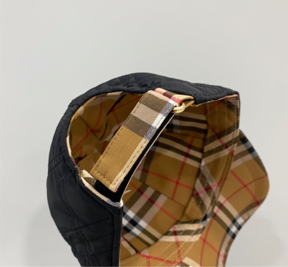 Burberry luxury hat