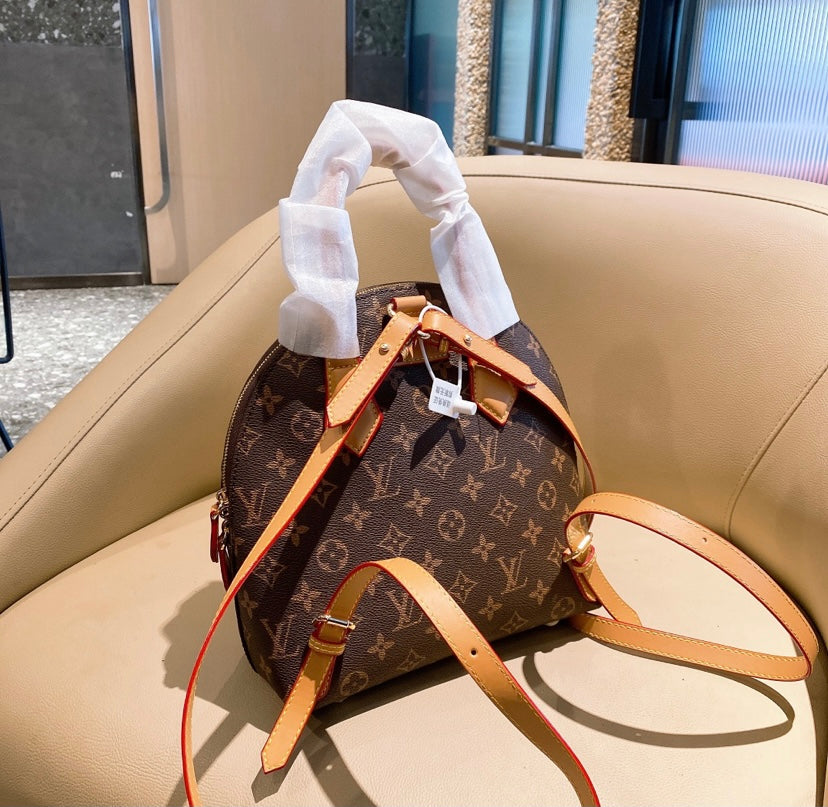 LV a shoulder/backpack