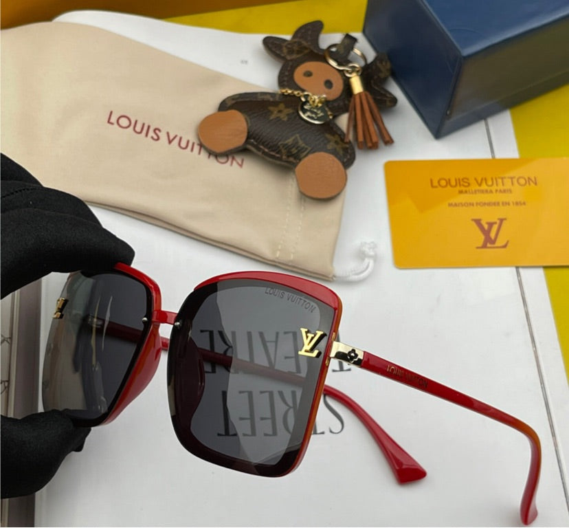 LV woman new sunglasses