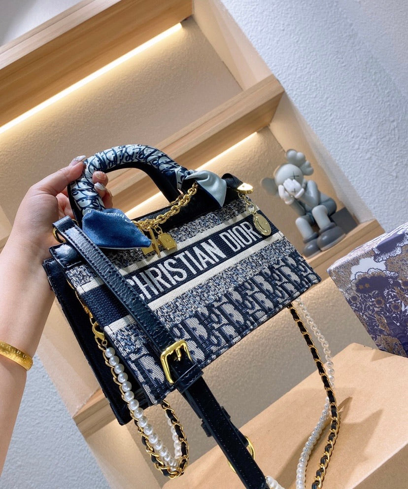 Dior shoulder handbag